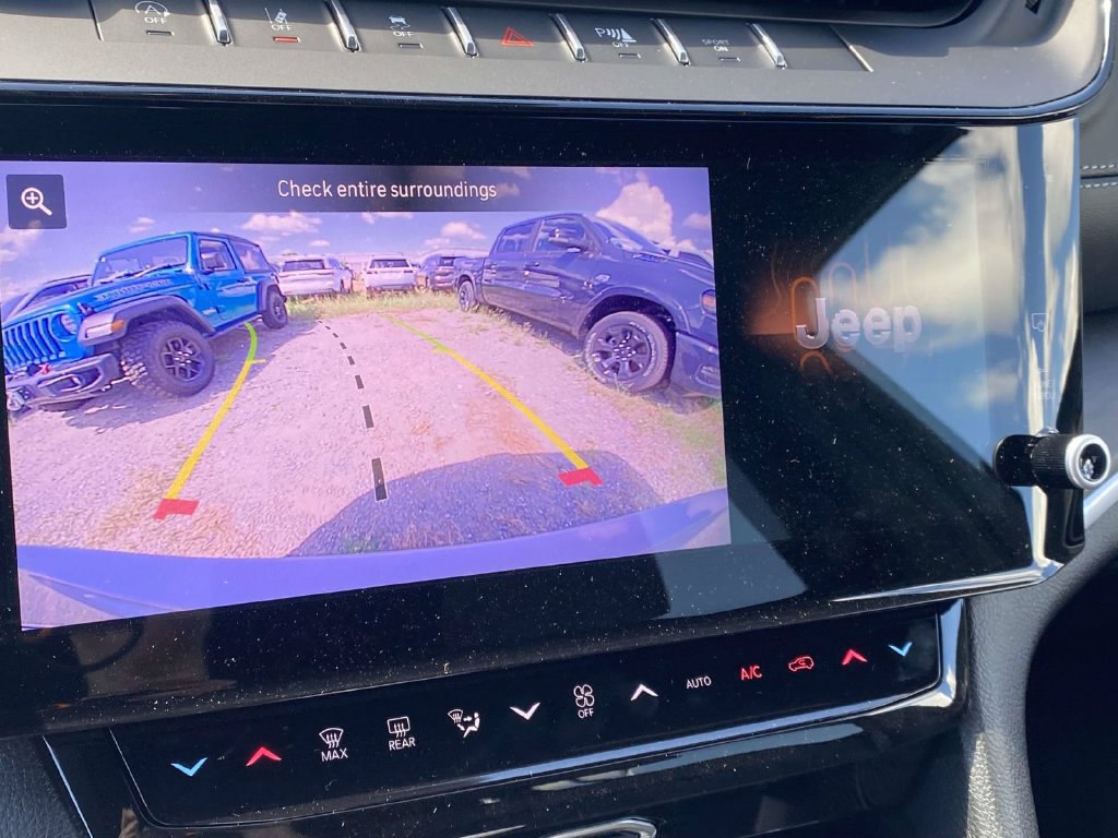 New 2026 Jeep Grand Cherokee L Limited RWD image 22