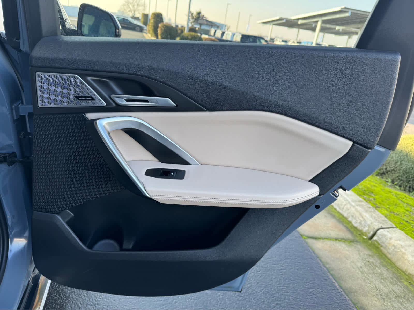 Used 2025 BMW X1 xDrive28i w/ Technology Package image 21