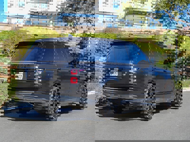 Used 2019 Land Rover Range Rover HSE image 6