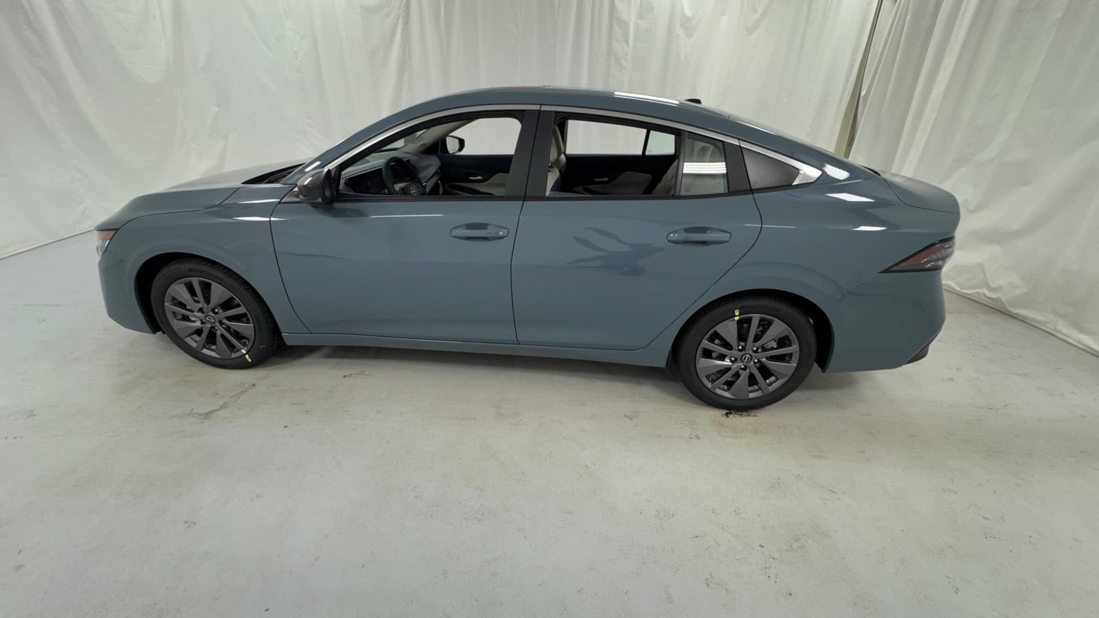 New 2026 Nissan Sentra SL w/ Floor Mat Package FWD image 6