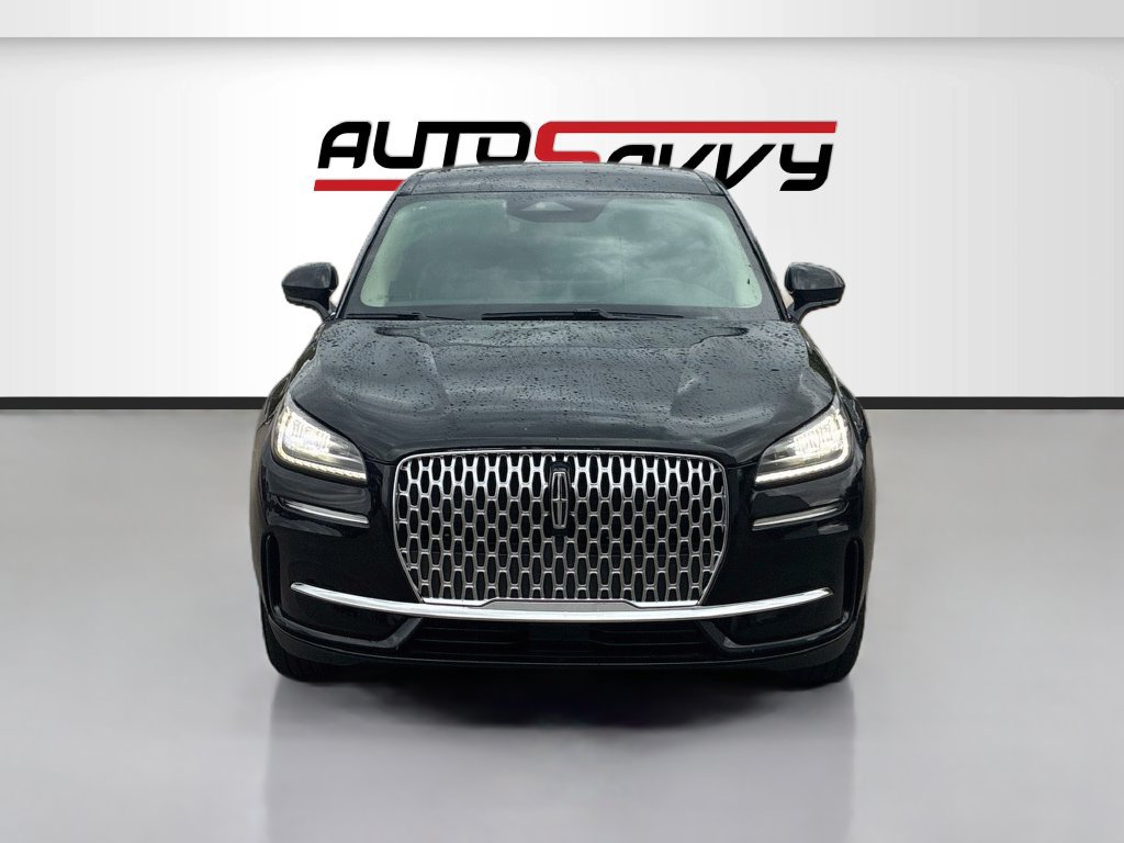 Used 2025 Lincoln Corsair AWD image 2
