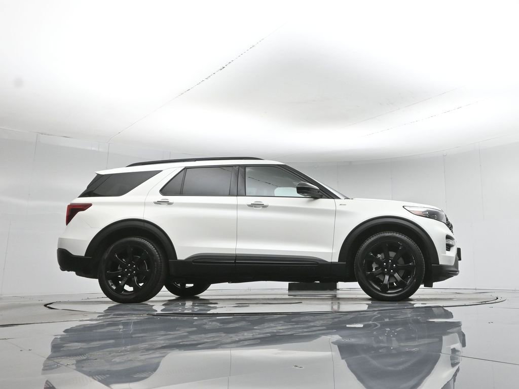 Used 2023 Ford Explorer ST-Line w/ Class IV Trailer Tow Package image 50
