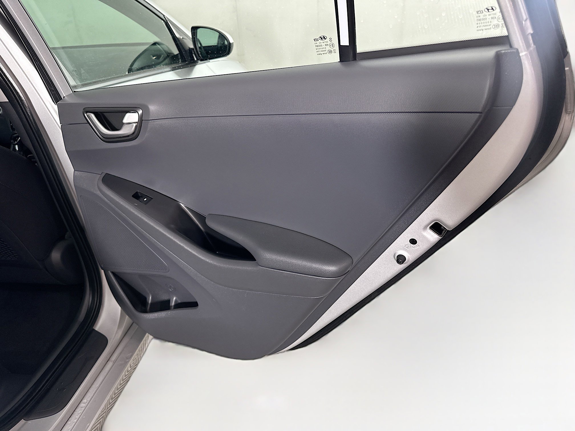 Used 2019 Hyundai Ioniq Blue image 27