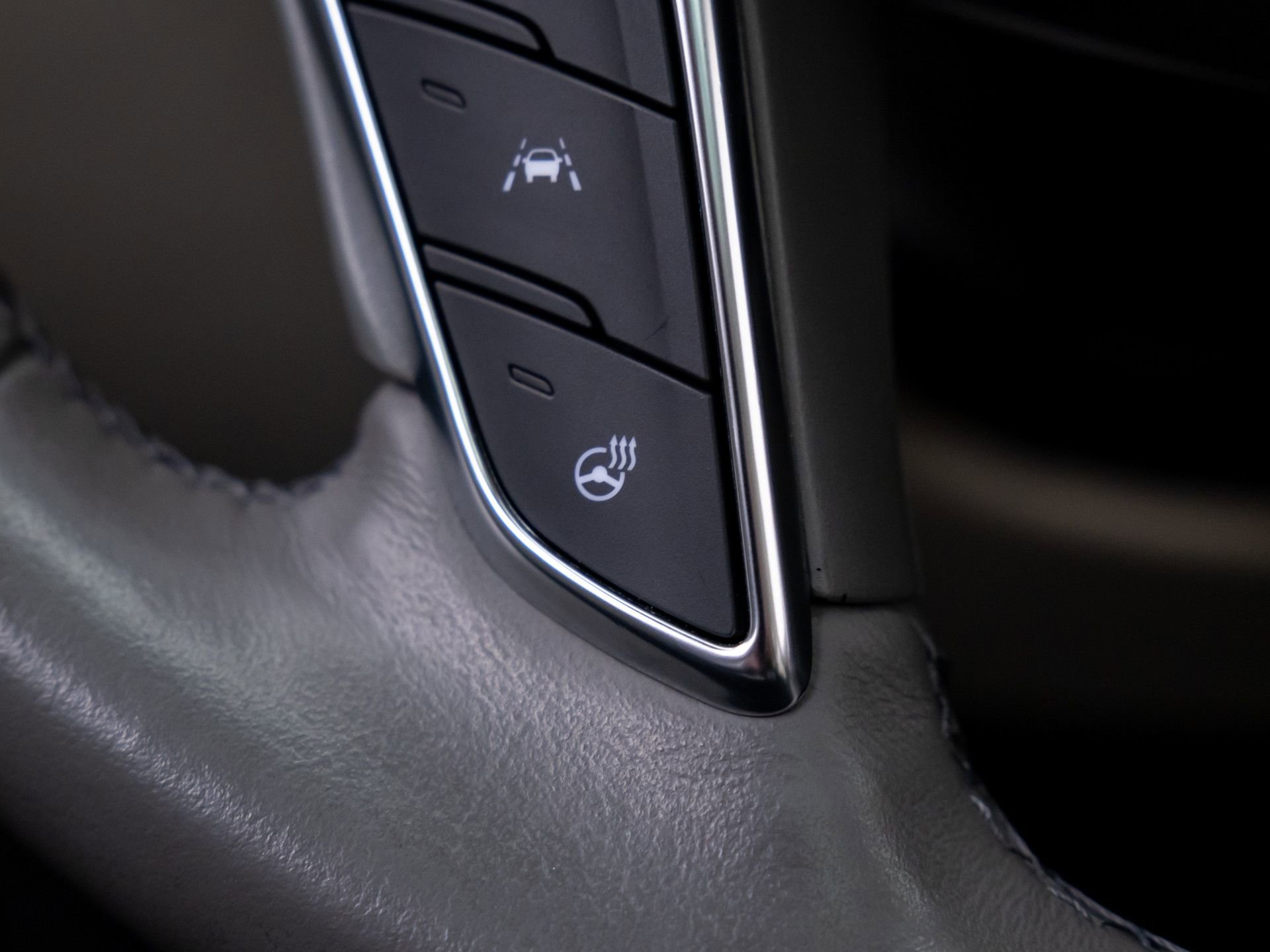 Certified 2022 Cadillac XT5 Premium Luxury w/ LPO, Floor Liner Package image 30