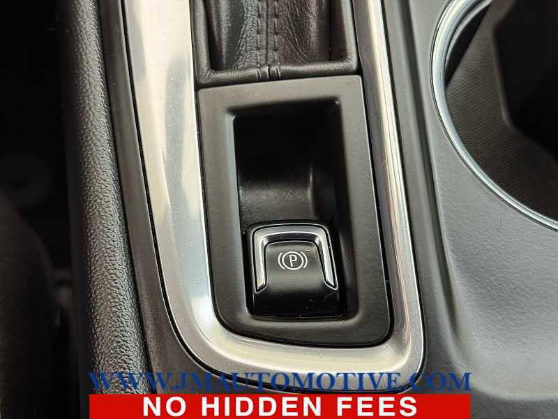 Used 2019 Chevrolet Equinox LT w/ Sun & Navigation Package image 34