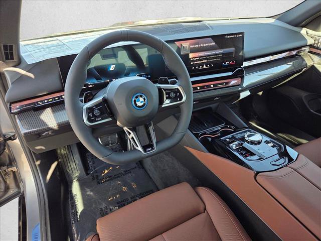 New 2027 BMW 550e xDrive w/ Executive Package AWD/4WD image 3