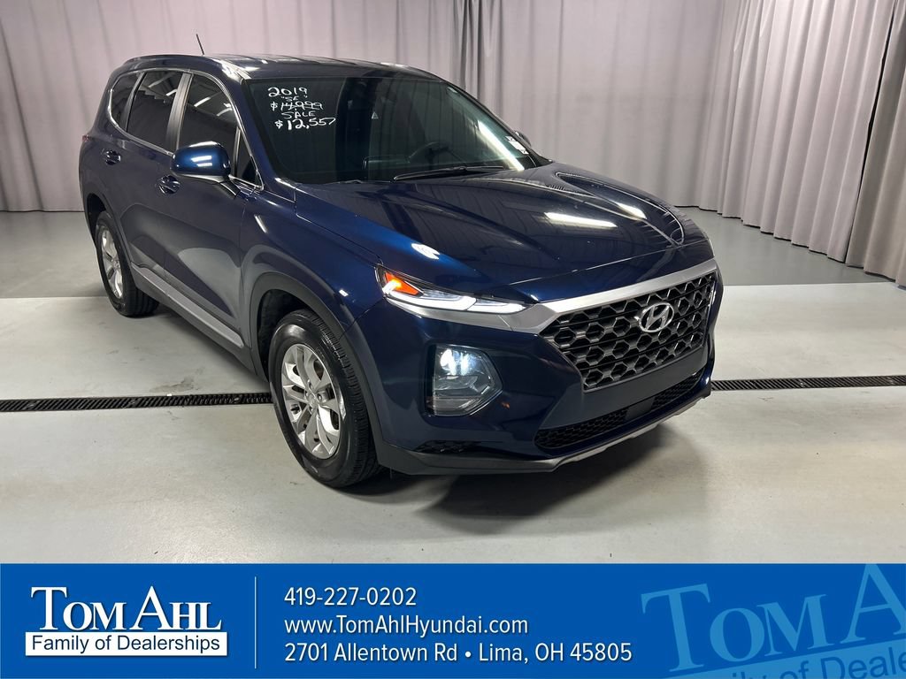 Used 2019 Hyundai Santa Fe SE FWD image 1