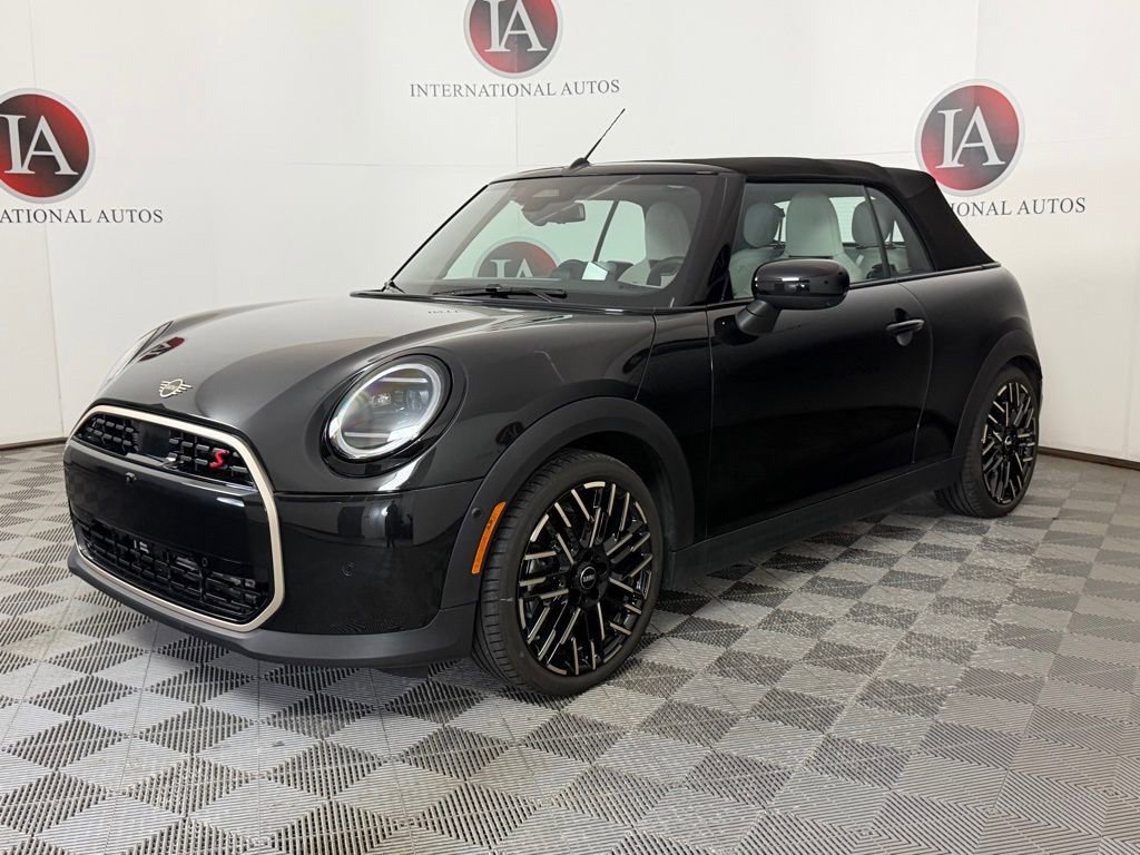 Used 2025 MINI Cooper S FWD image 3
