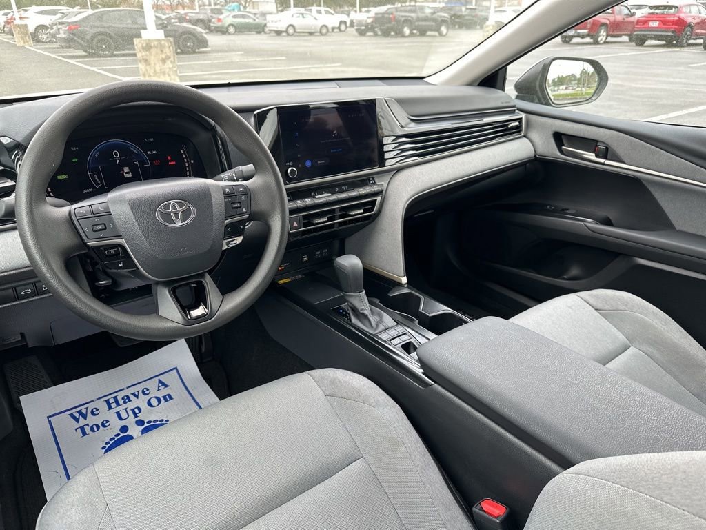 Certified 2025 Toyota Camry LE w/ Convenience Package image 30
