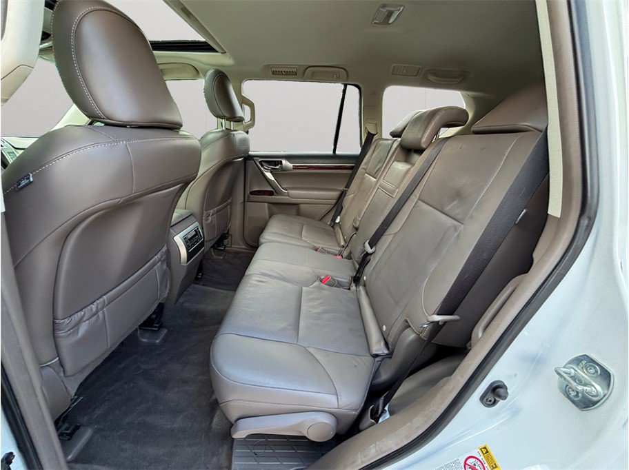 Used 2018 Lexus GX 460 Premium w/ Premium Package AWD/4WD image 36