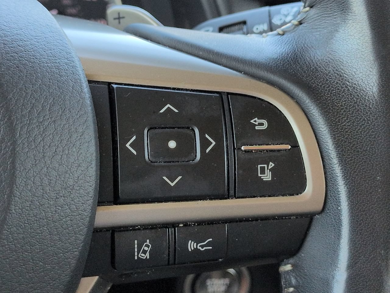 Used 2021 Lexus RX 350 FWD w/ Accessory Package image 24