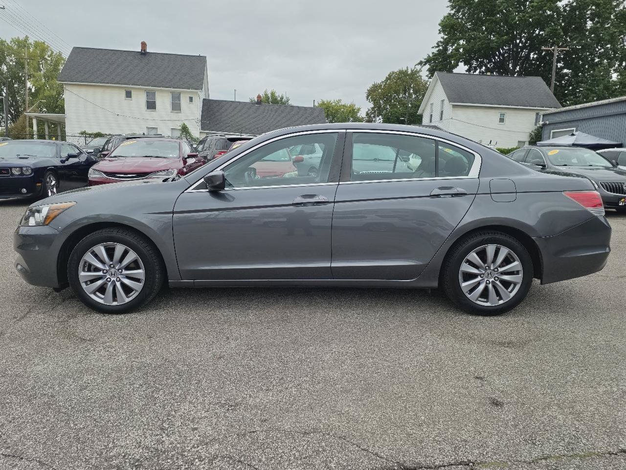 Used 2011 Honda Accord EX-L image 8