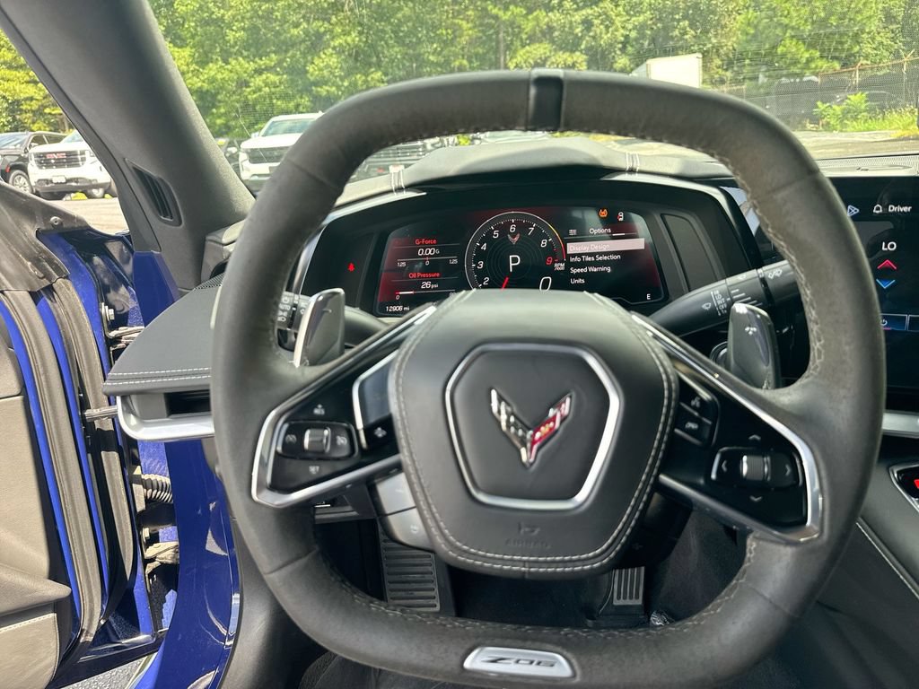 Used 2025 Chevrolet Corvette Z06 RWD image 16