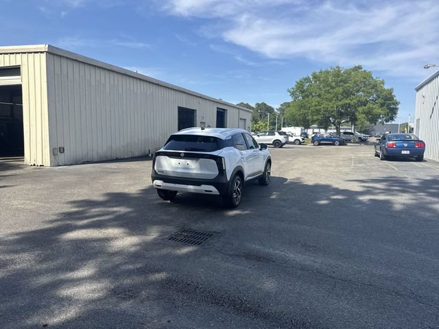 New 2026 Nissan Kicks SV FWD image 5