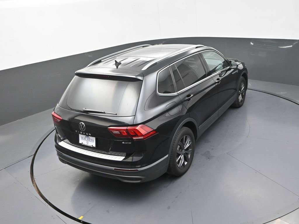 Used 2023 Volkswagen Tiguan SE w/ Panoramic Sunroof Package AWD/4WD image 19