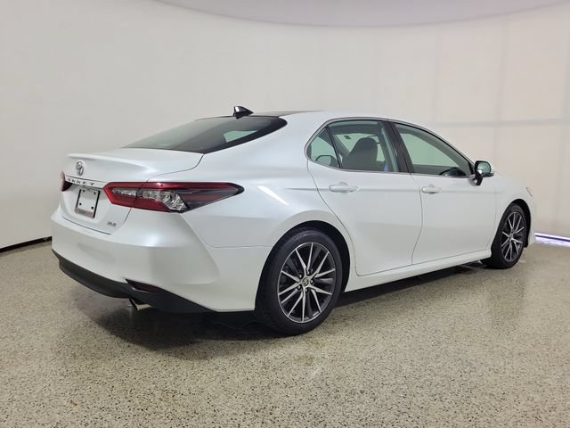 Used 2023 Toyota Camry XLE FWD image 5