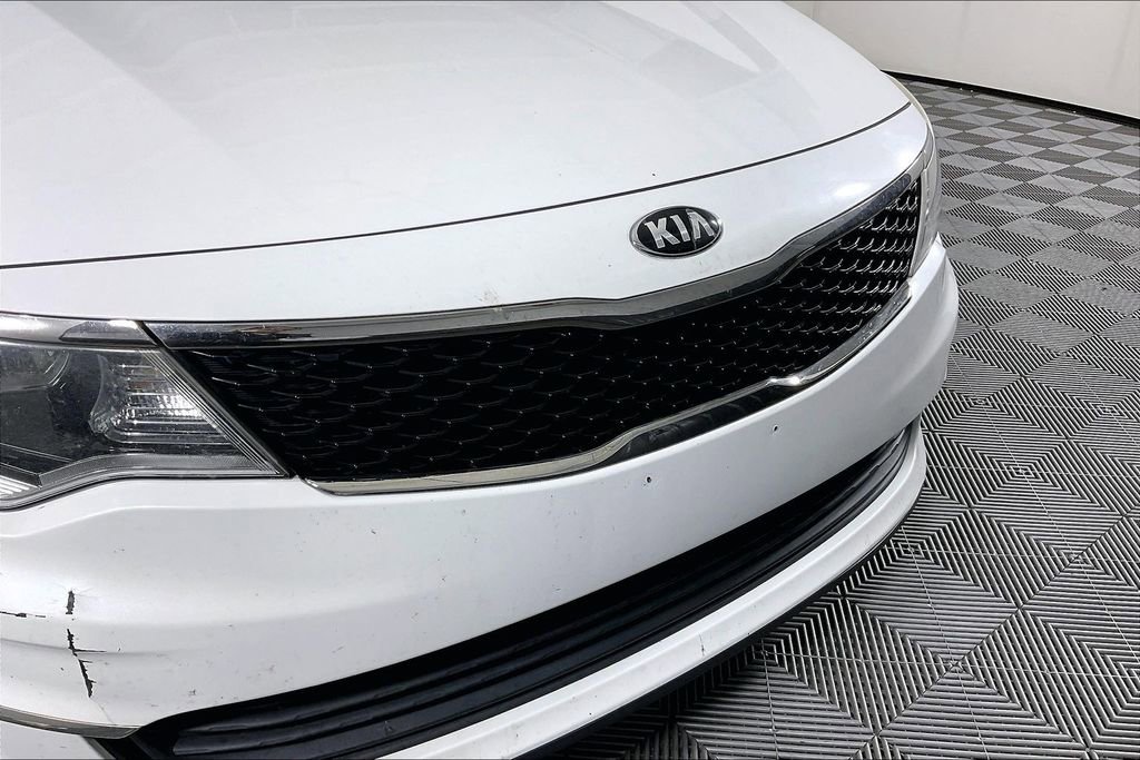 Used 2016 Kia Optima LX image 38