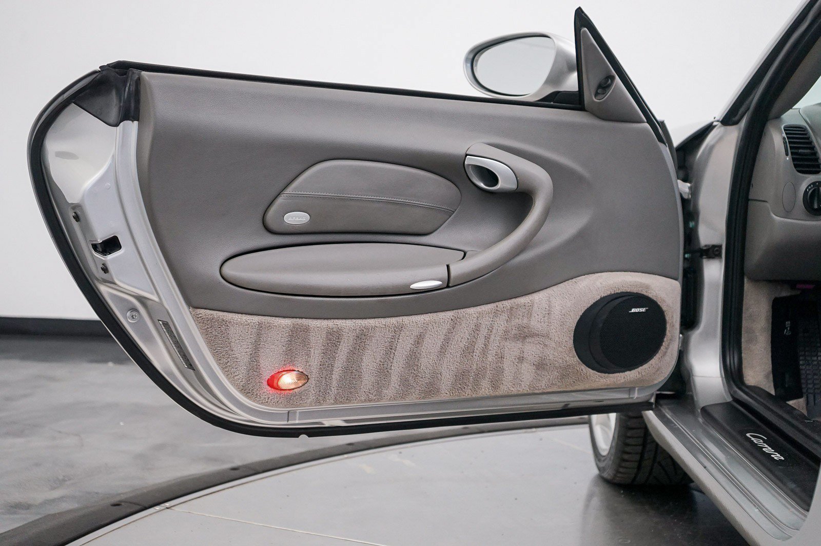 Used 2003 Porsche 911 Carrera RWD image 35