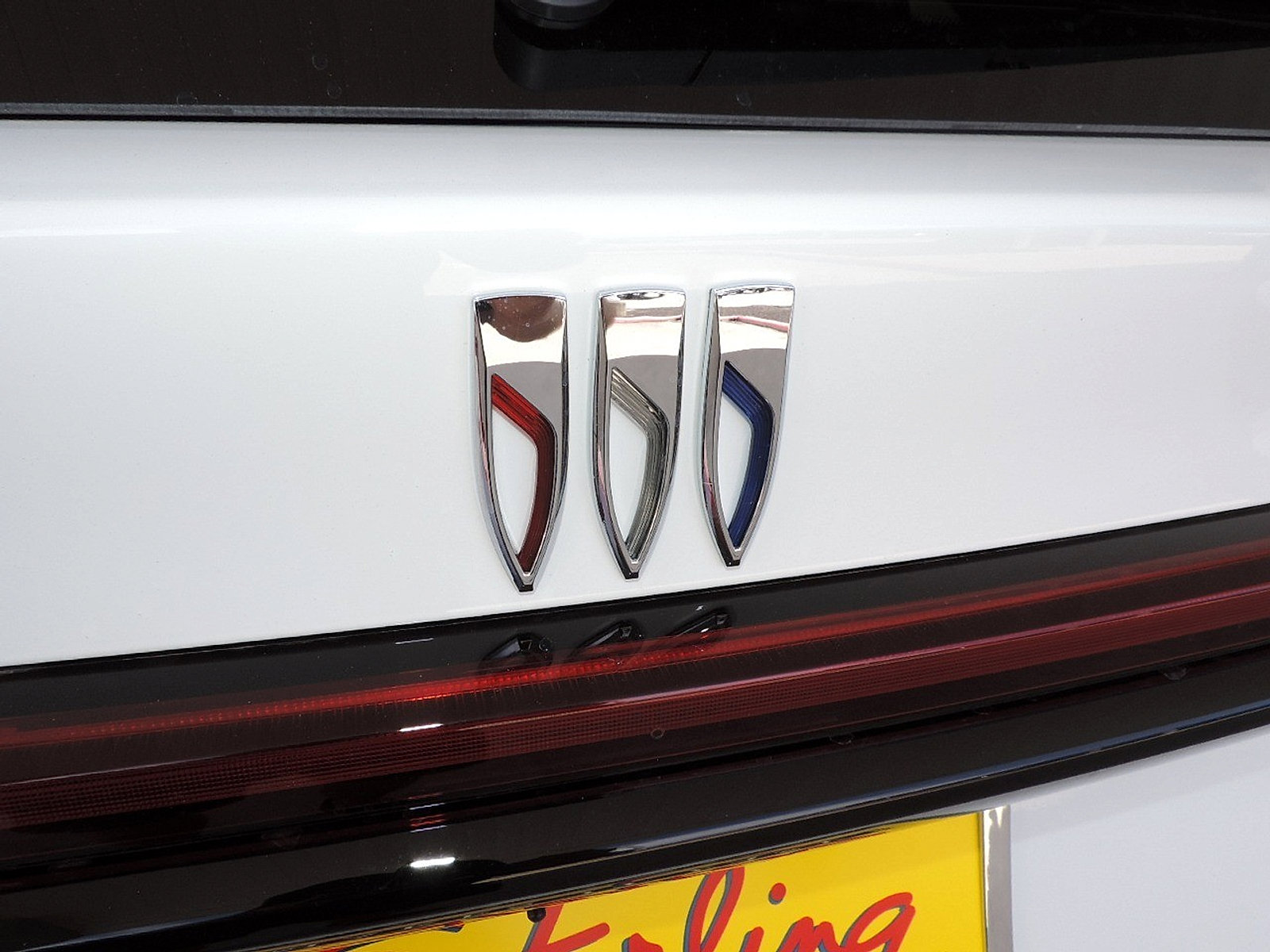 New 2026 Buick Enclave Sport Touring w/ Power Package image 10