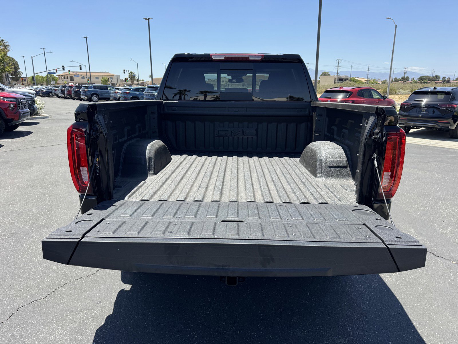New 2026 GMC Sierra 1500 SLT AWD/4WD image 12