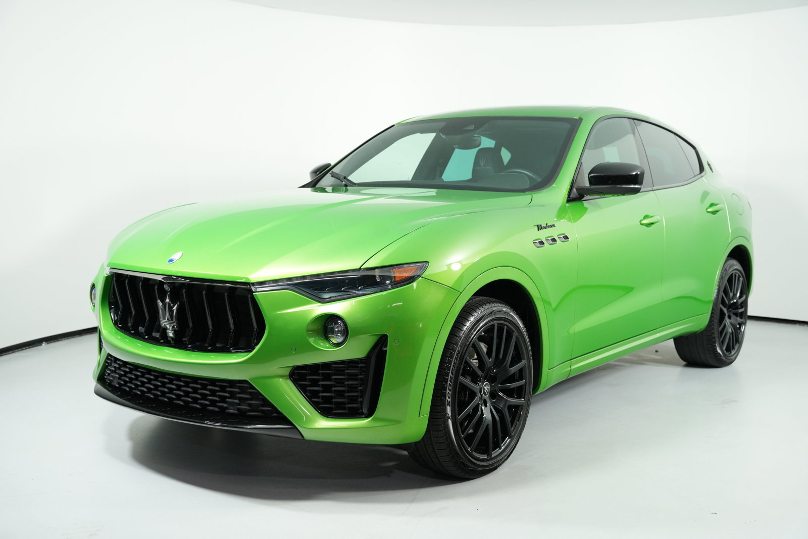Used 2023 Maserati Levante Modena AWD/4WD image 5
