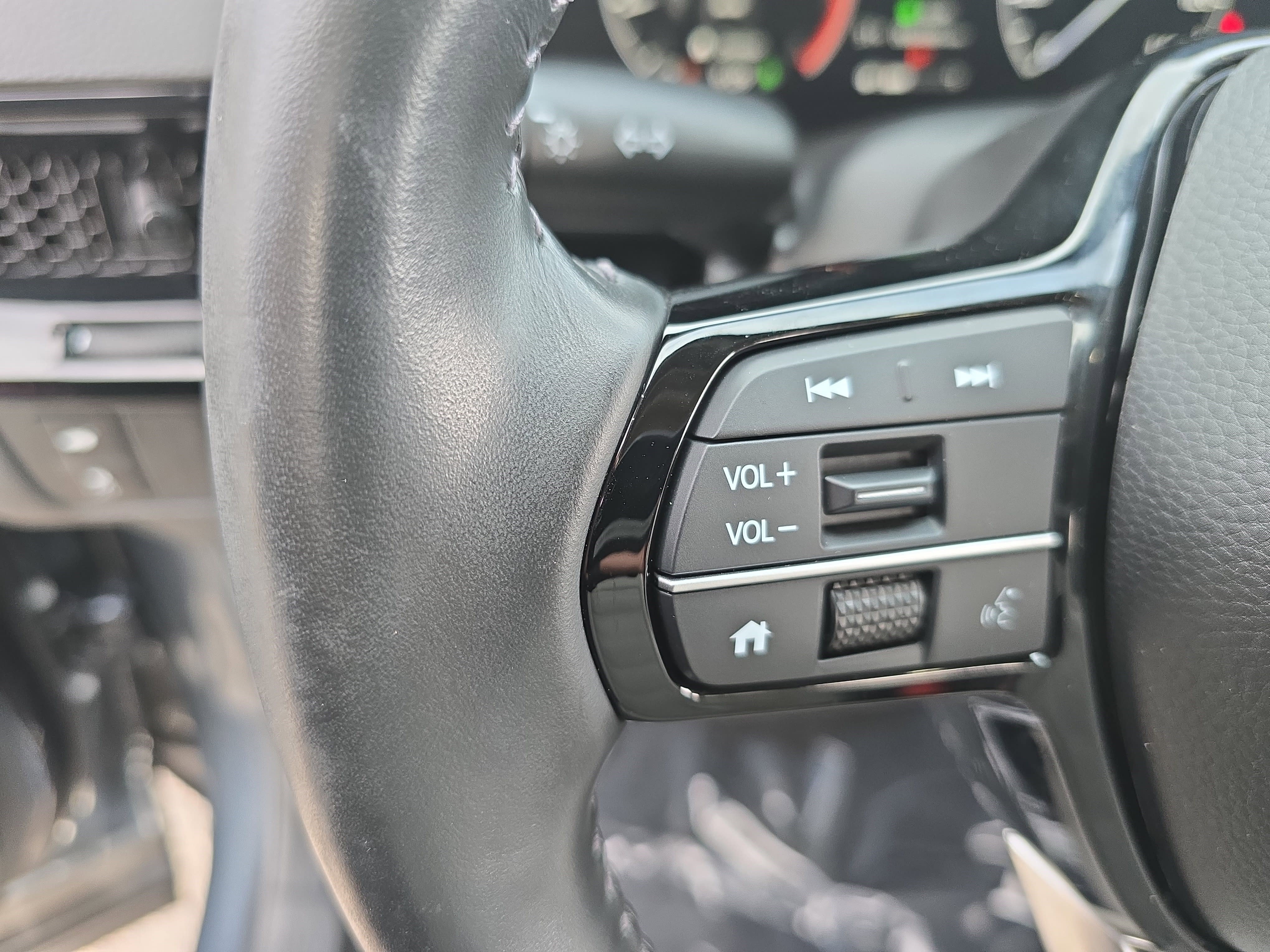 Used 2023 Honda CR-V EX-L image 18