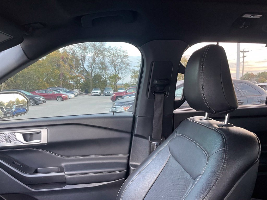 Used 2020 Ford Explorer Limited AWD/4WD image 8