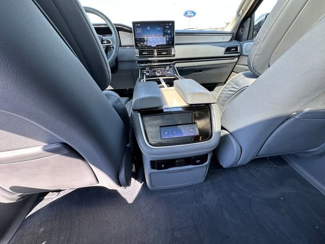 Used 2022 Lincoln Navigator Black Label image 21