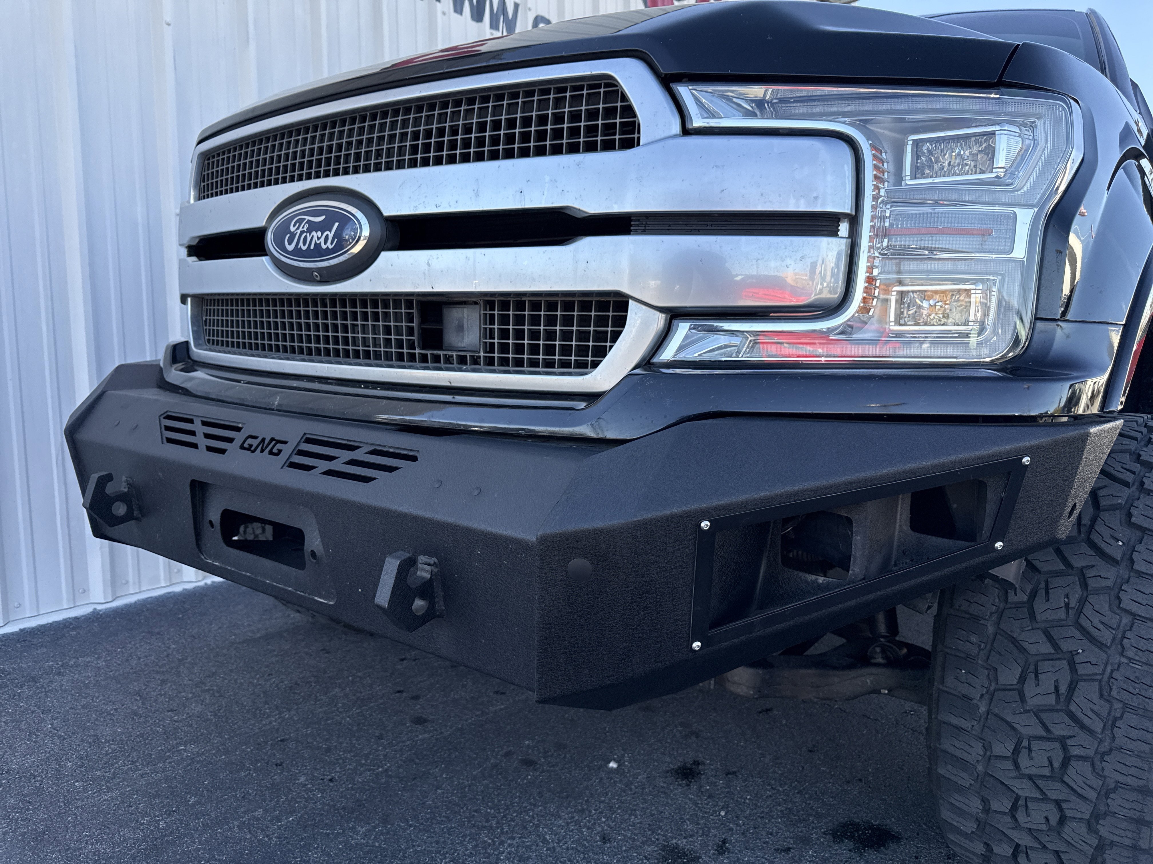 Used 2018 Ford F150 Platinum w/ Equipment Group 701A Luxury image 7