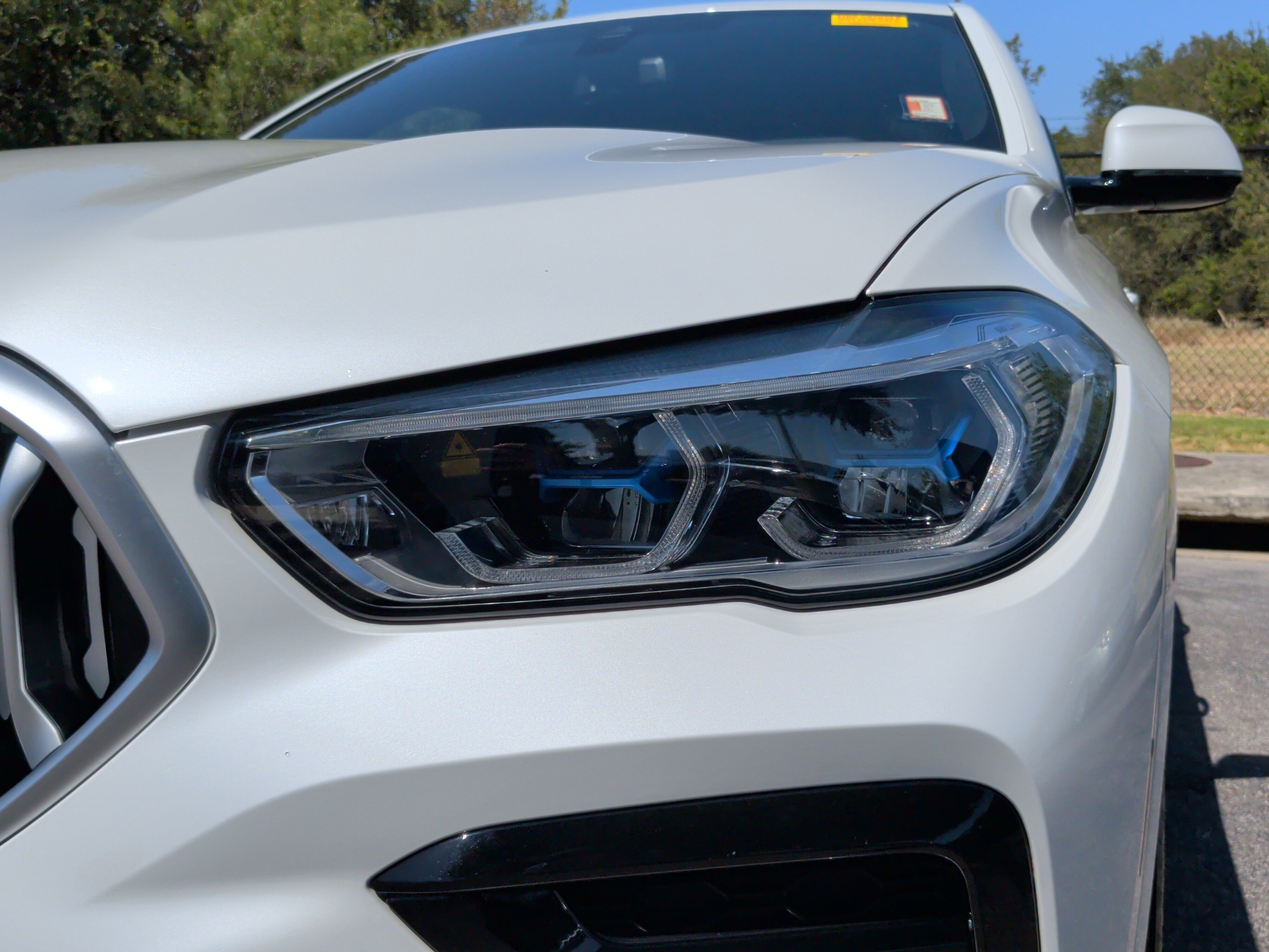 Certified 2023 BMW X6 xDrive40i w/ Executive Package AWD/4WD image 3