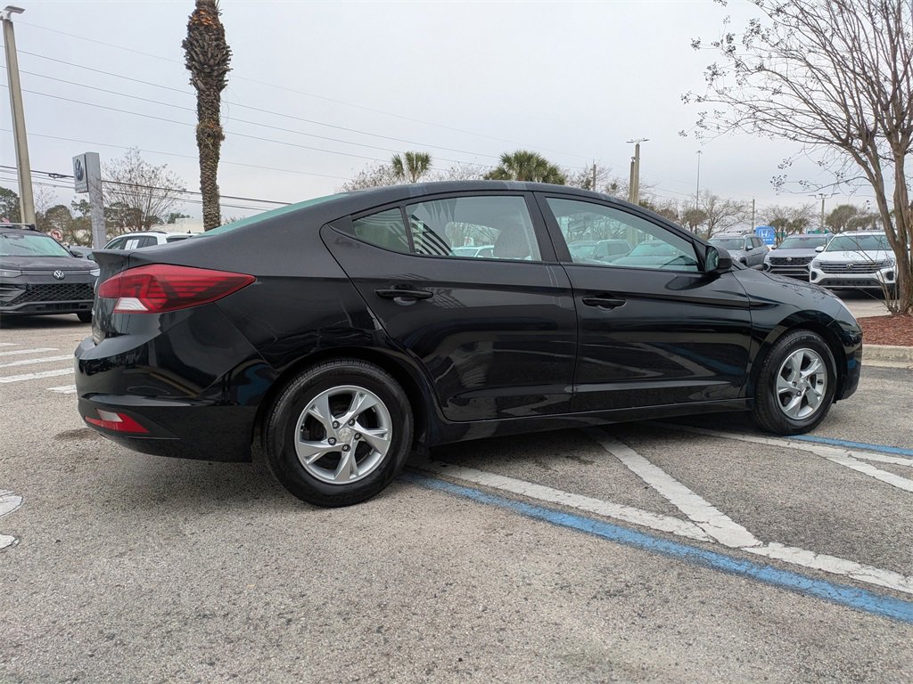 Used 2019 Hyundai Elantra SE w/ Cargo Package image 6