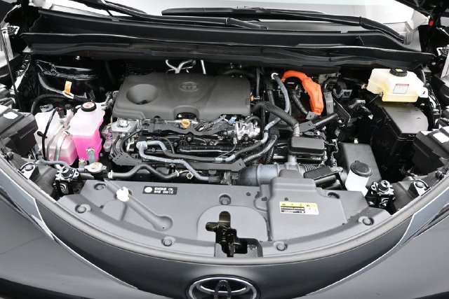 Certified 2026 Toyota Sienna XLE AWD/4WD image 24