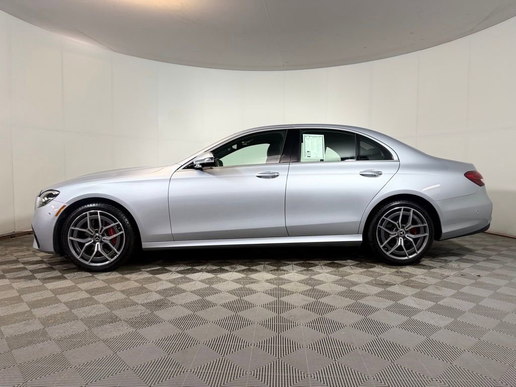 Used 2021 Mercedes-Benz E 350 4MATIC Sedan image 3