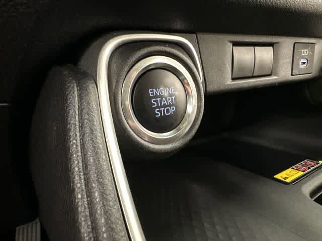 Used 2025 Toyota Grand Highlander AWD image 10