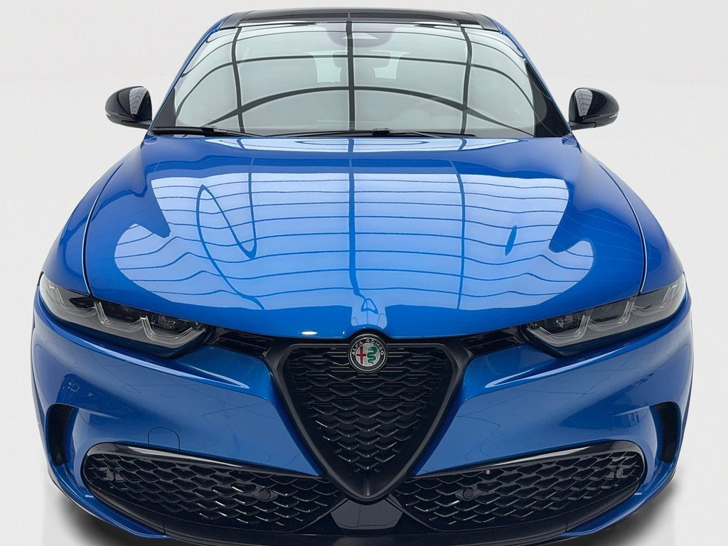New 2025 Alfa Romeo Tonale w/ Premium Package image 4