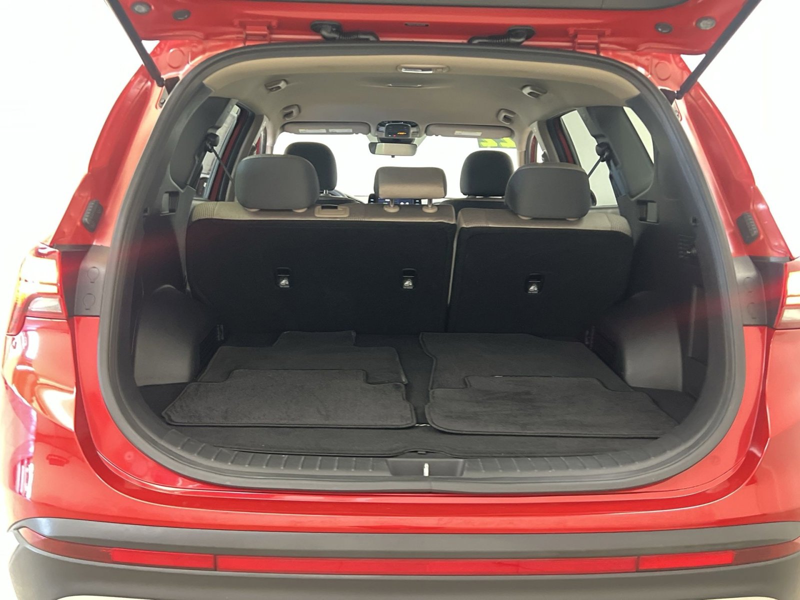 Used 2022 Hyundai Santa Fe SEL w/ Cargo Package image 23