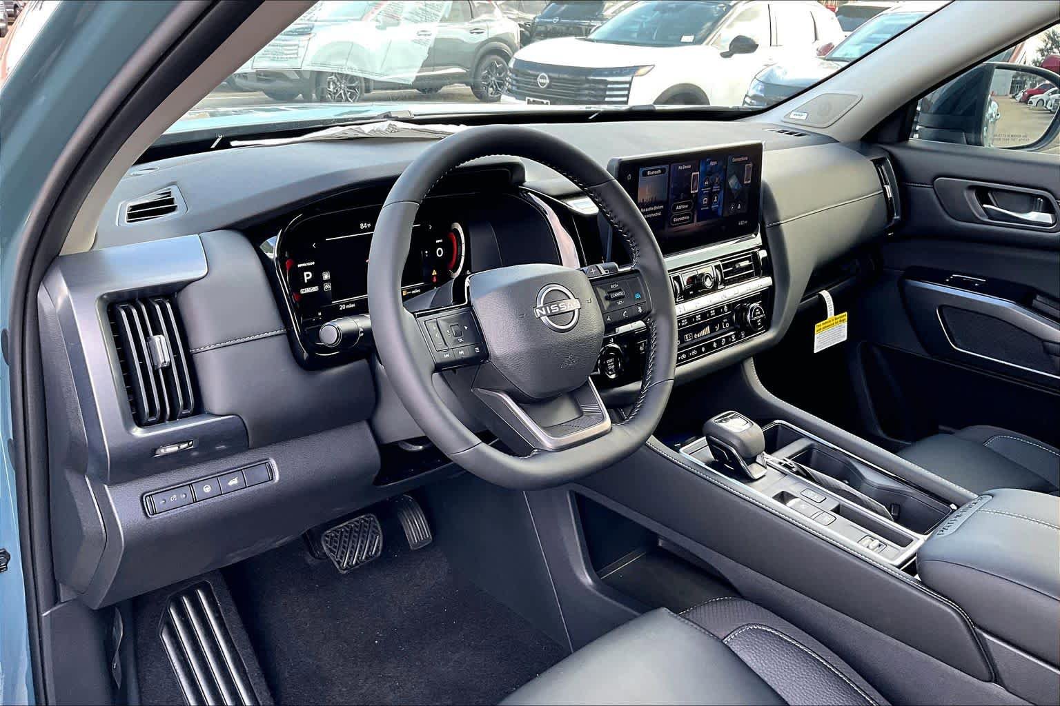 New 2026 Nissan Pathfinder SL w/ SL Premium Package FWD image 10