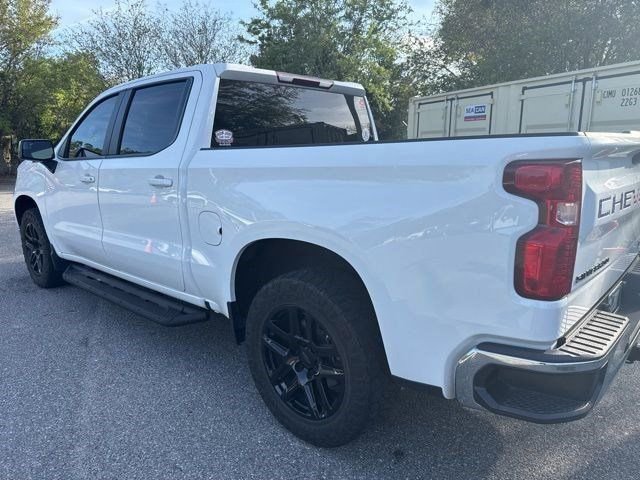 Used 2023 Chevrolet Silverado 1500 LT image 2
