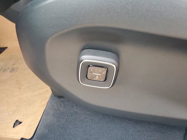 New 2026 Volvo EX90 Ultra AWD/4WD image 15