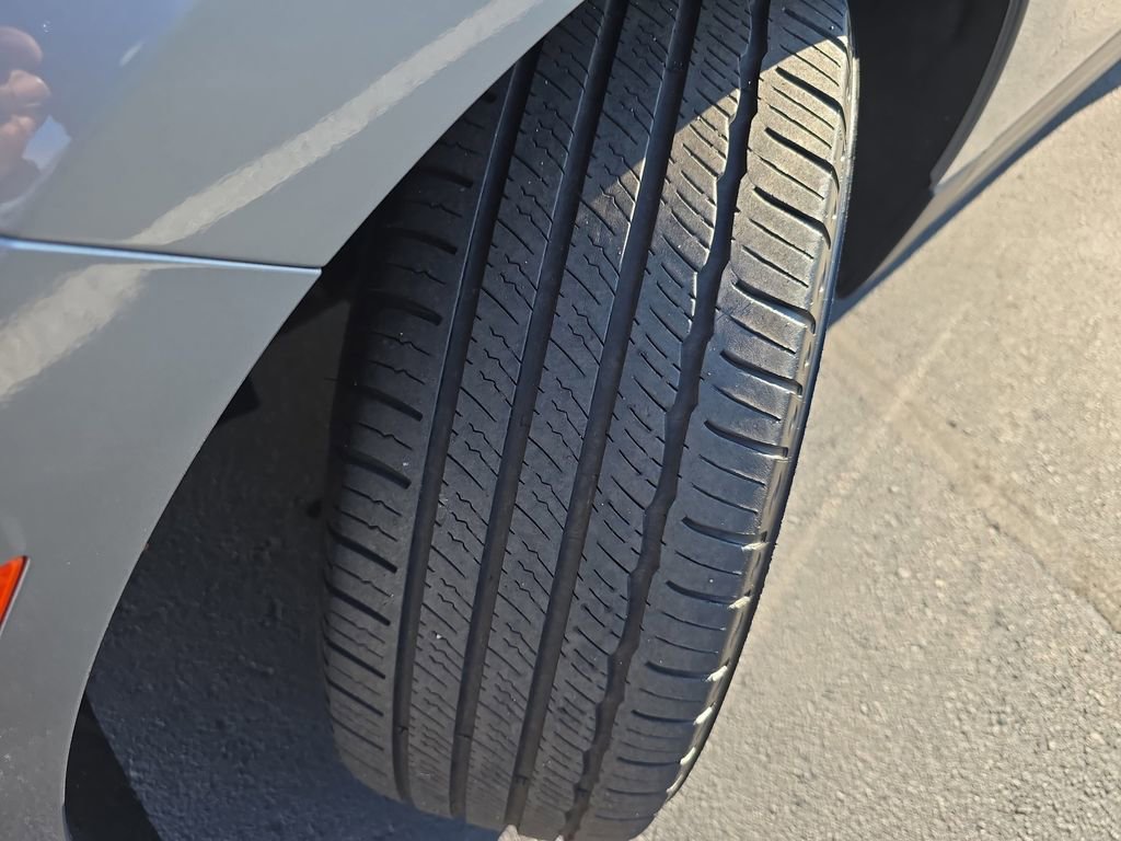 Used 2024 Chevrolet Equinox LT image 34