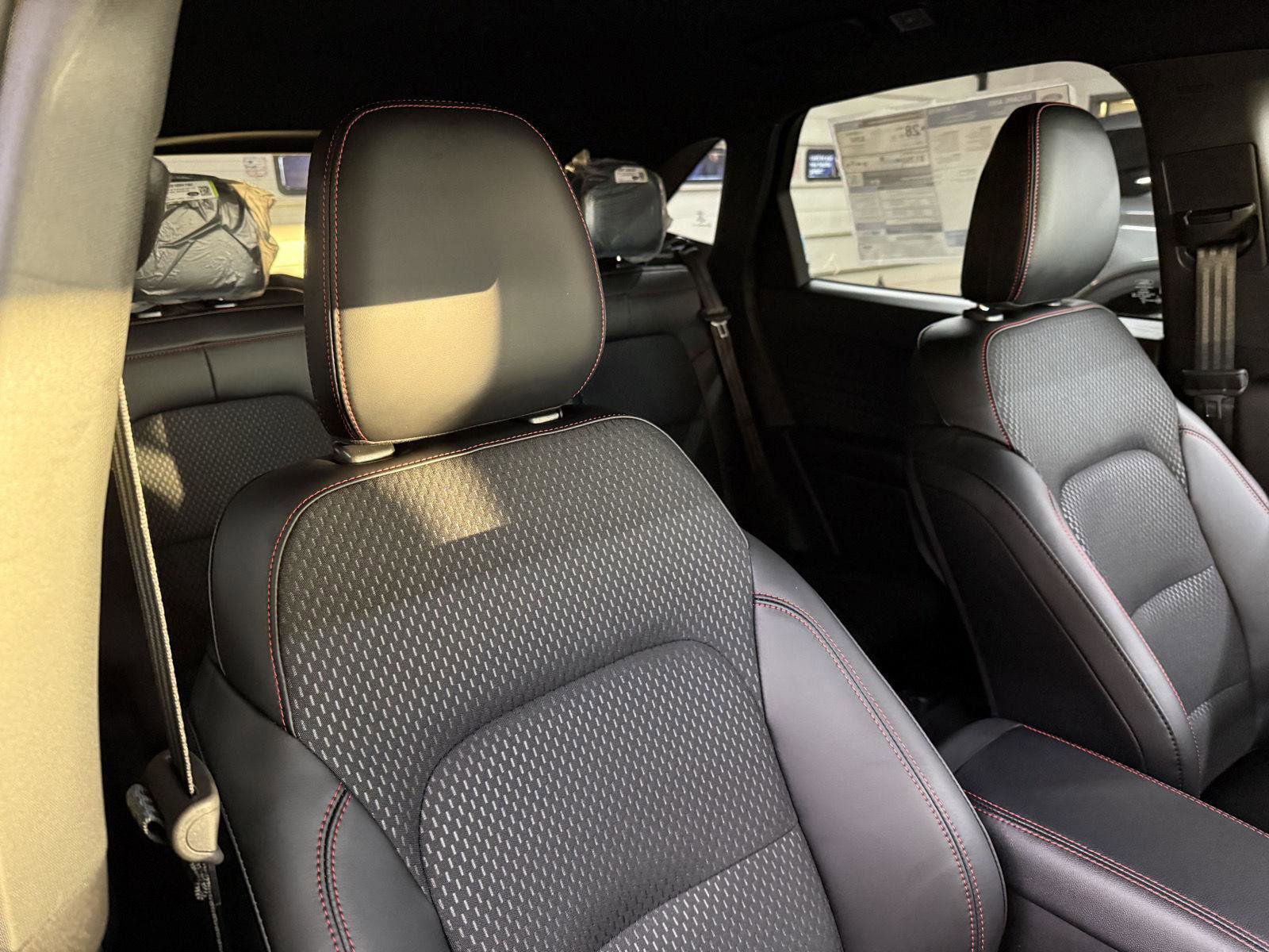 New 2026 Ford Escape ST-Line w/ Tech Pack #1 image 30