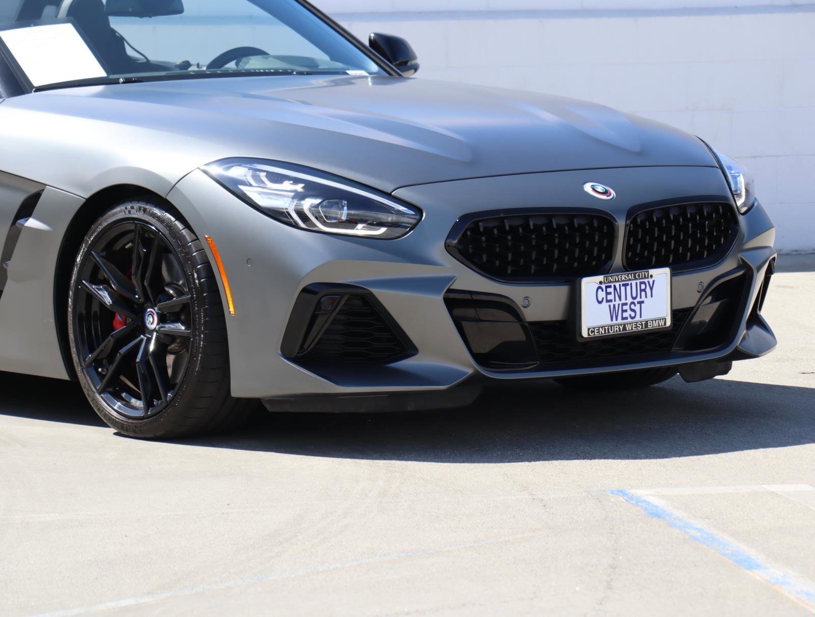 Certified 2022 BMW Z4 M40i w/ Premium Package image 2
