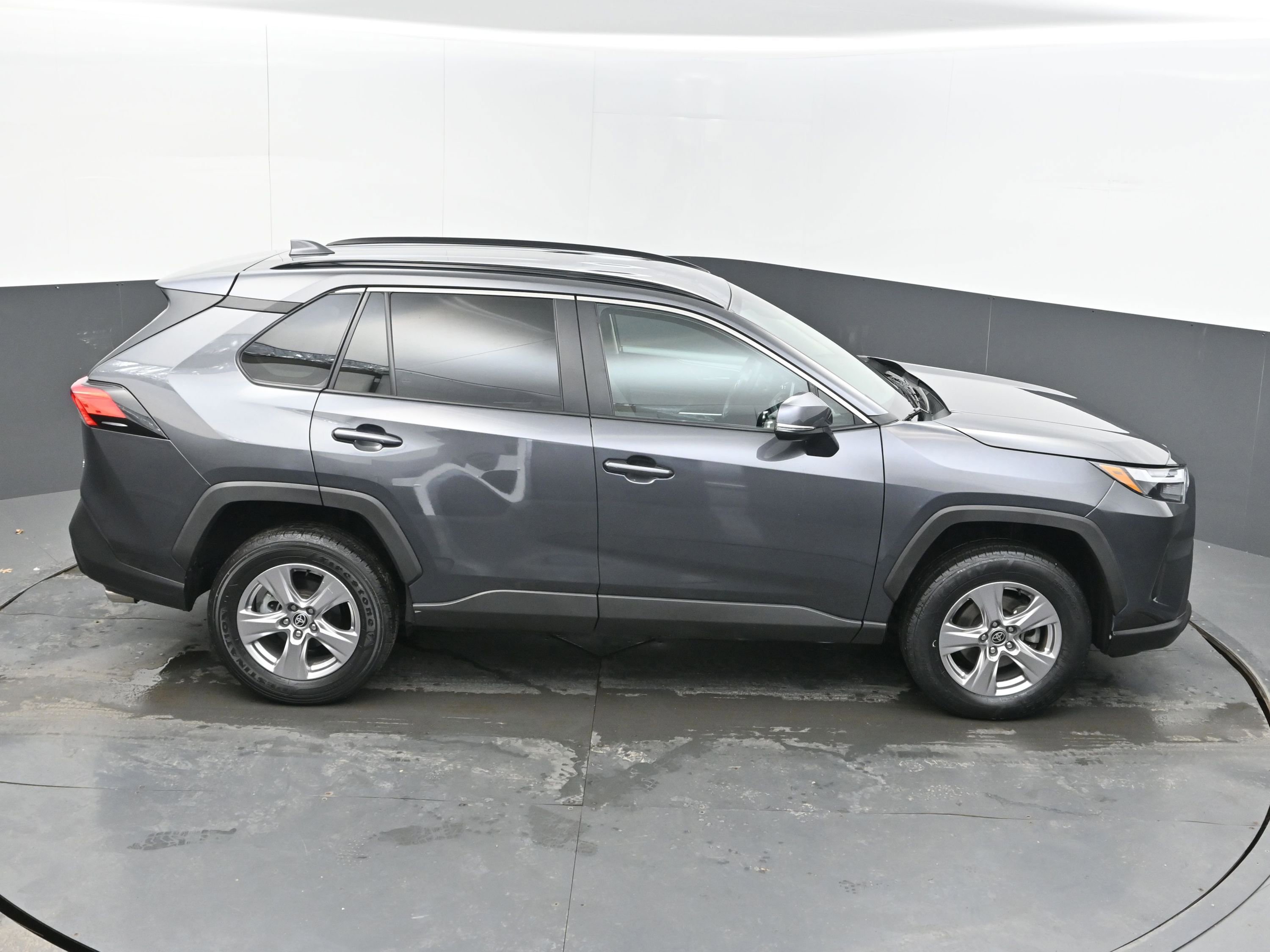 Used 2023 Toyota RAV4 XLE image 40