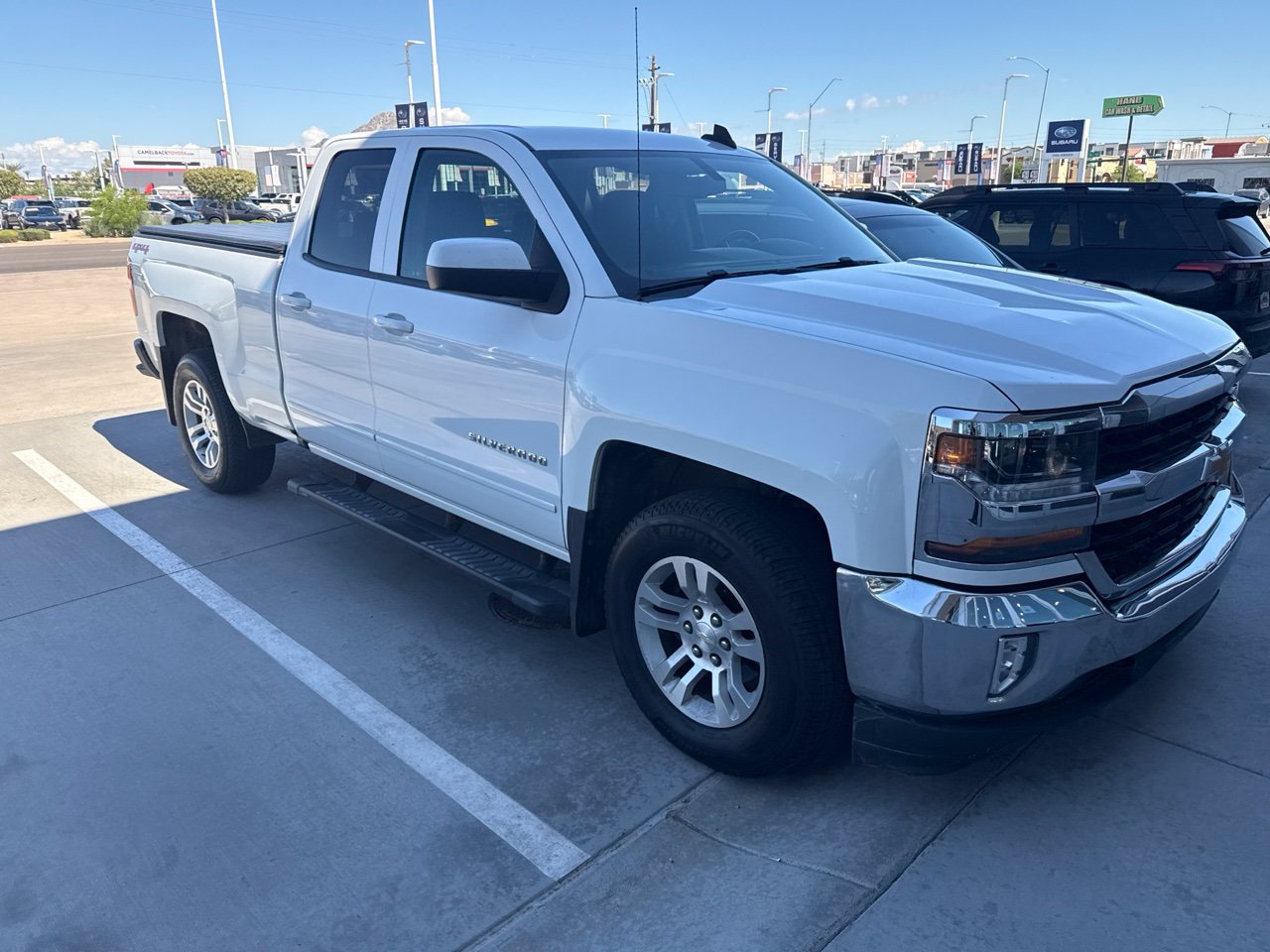 Used 2017 Chevrolet Silverado 1500 LT w/ All Star Edition AWD/4WD image 10
