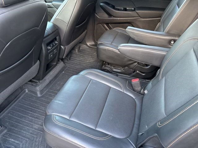 Used 2020 Chevrolet Traverse Premier image 32