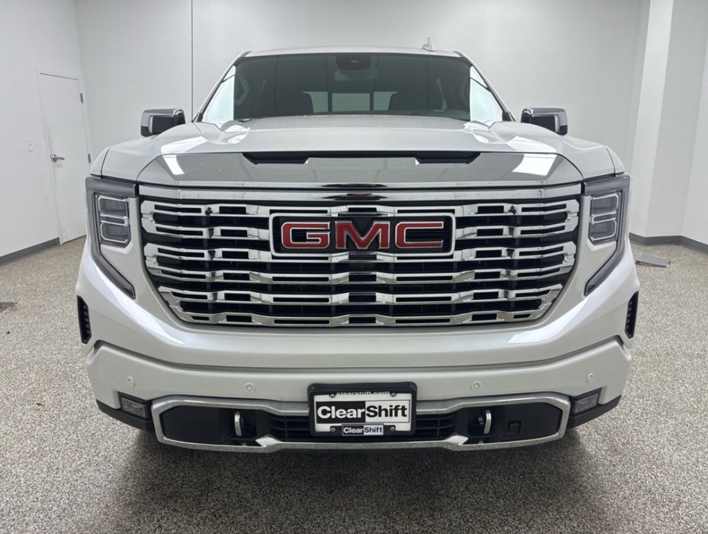 Used 2022 GMC Sierra 1500 Denali image 3