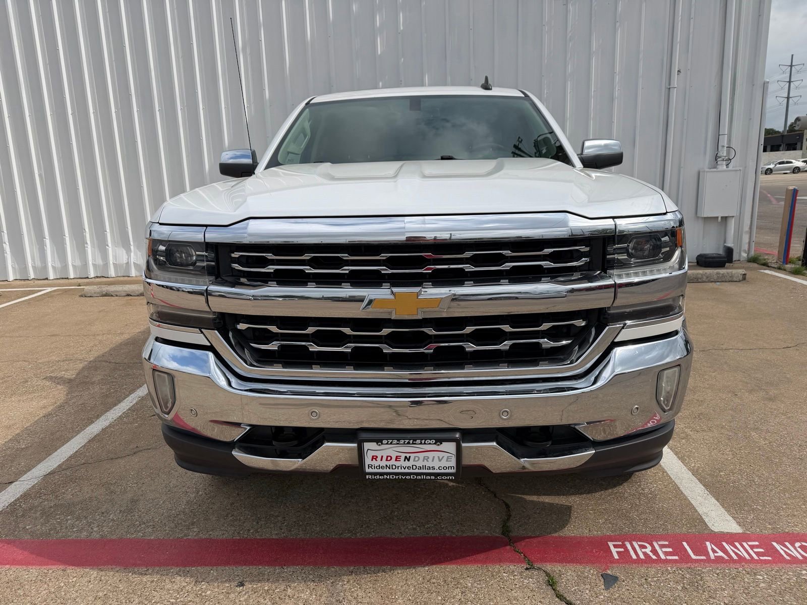Used 2018 Chevrolet Silverado 1500 LTZ w/ Texas Edition AWD/4WD image 10