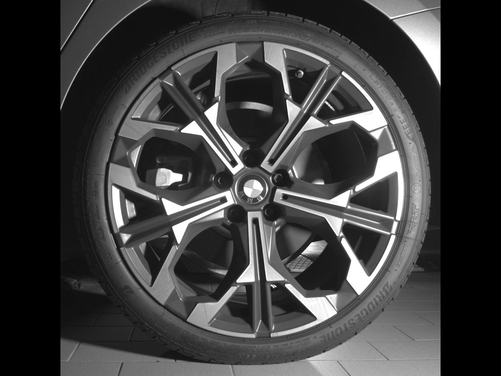 Certified 2025 BMW 330i Sedan RWD image 13