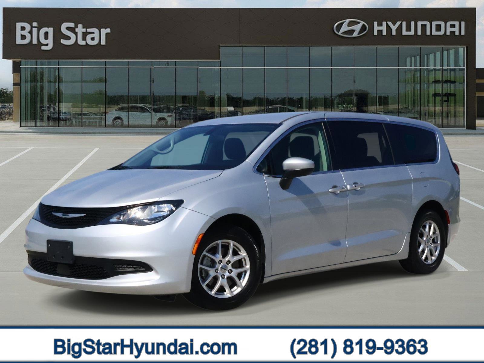 Used 2022 Chrysler Voyager LX