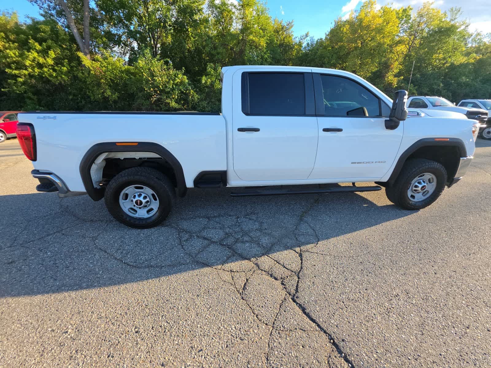 Used 2021 GMC Sierra 2500 4x4 Crew Cab w/ Convenience Package image 5